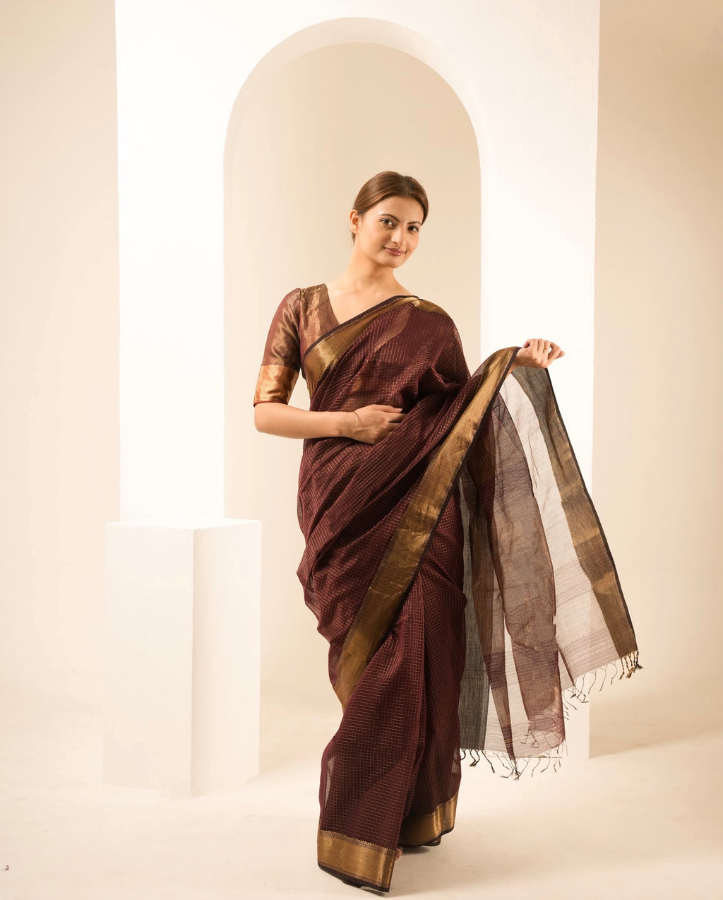 Checks Brown Maheshwari Handloom Saree