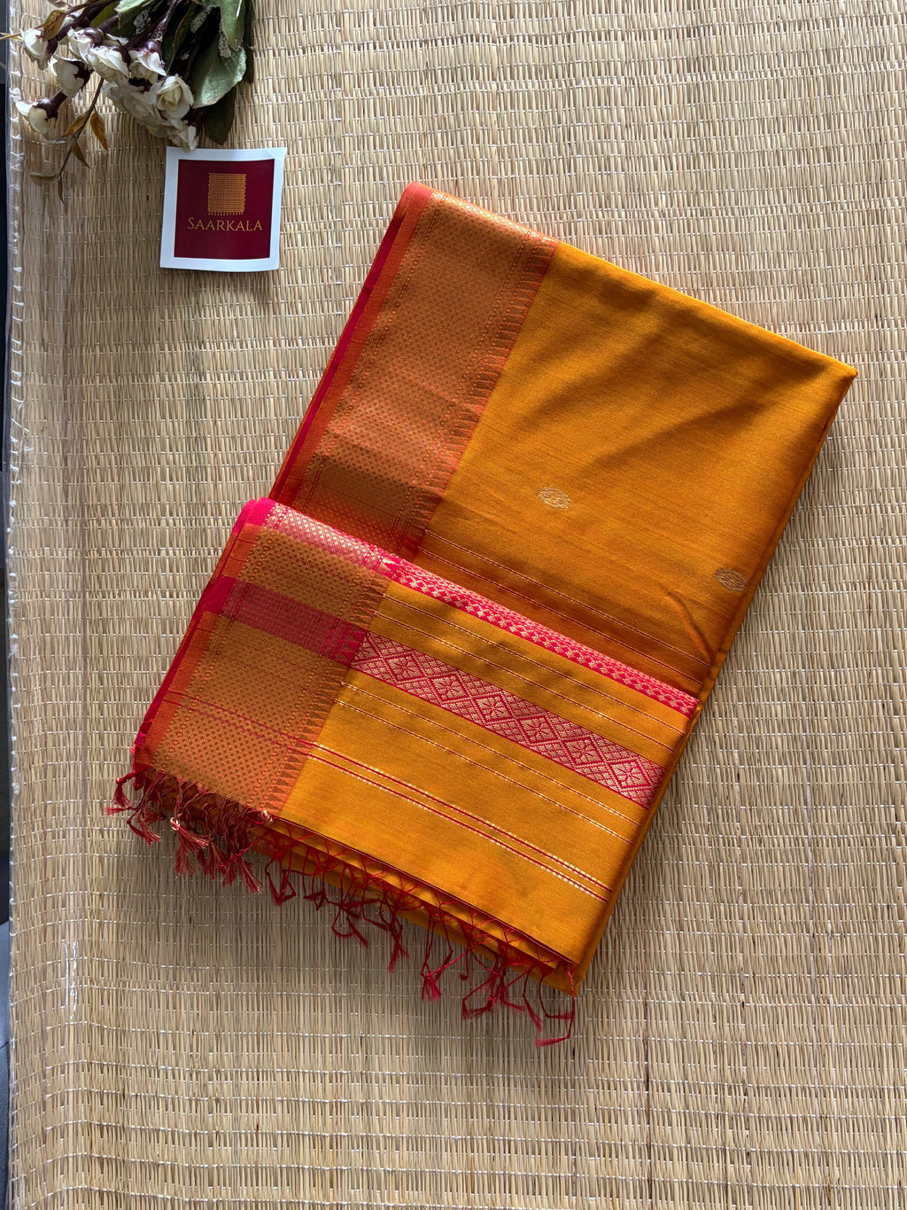 Jala Pallu Mustard Maheshwari Handloom Saree