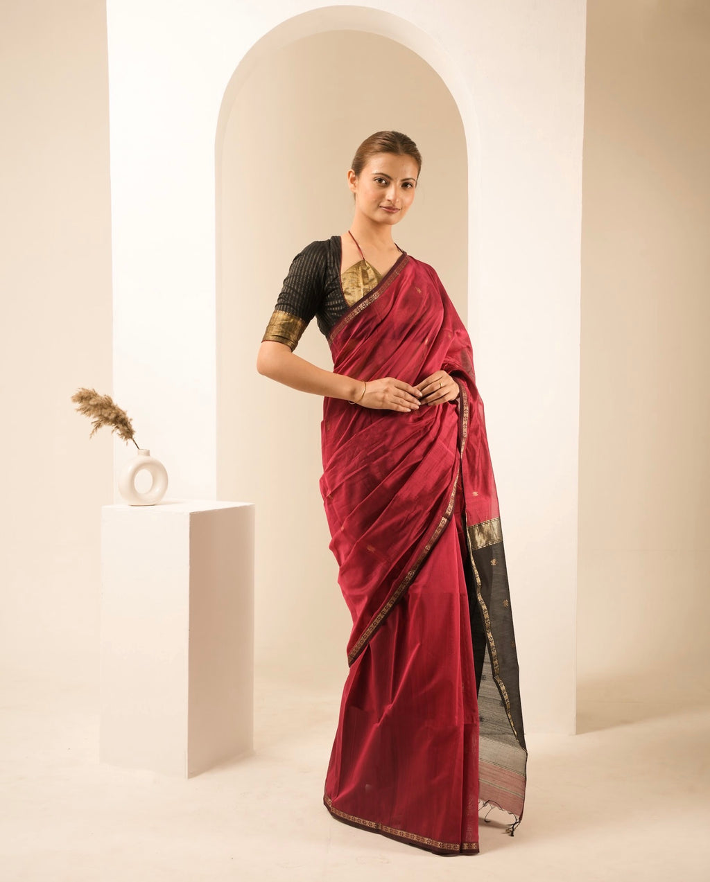 Chameli Red Black Maheshwari Handloom Saree