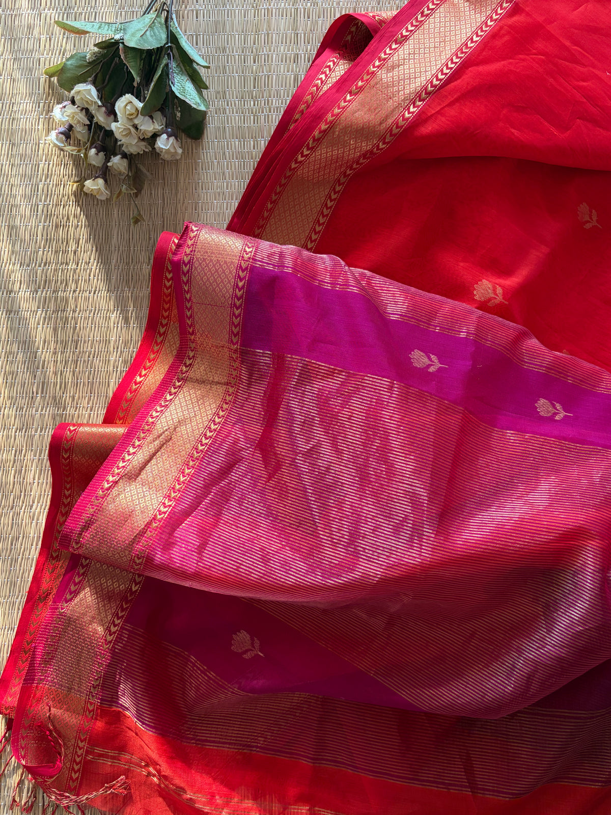 Lotus Rust Magenta Pallu Maheshwari Handwoven Saree