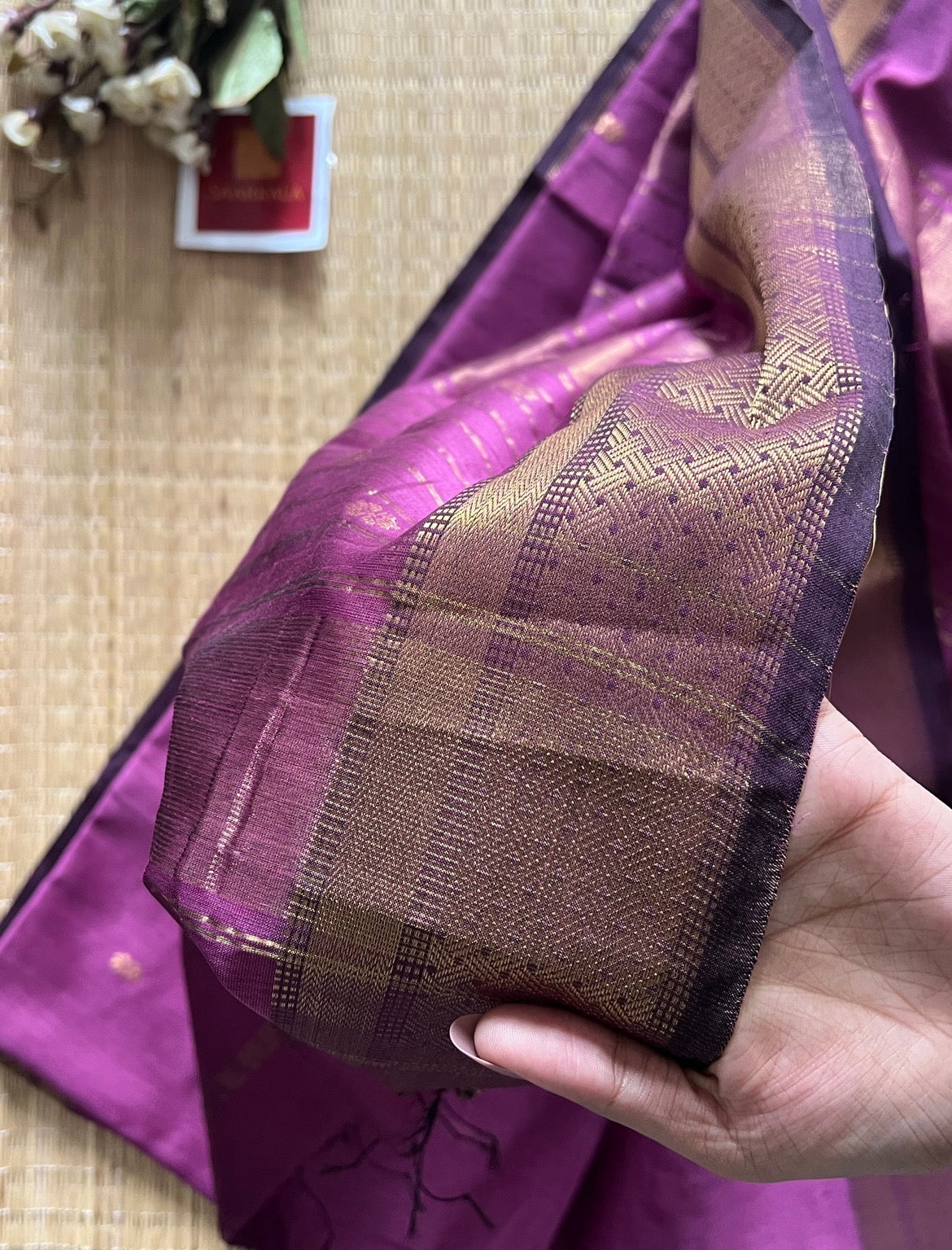 Khatia Lilac Maheshwari Handwoven Saree with Gold Zari Border