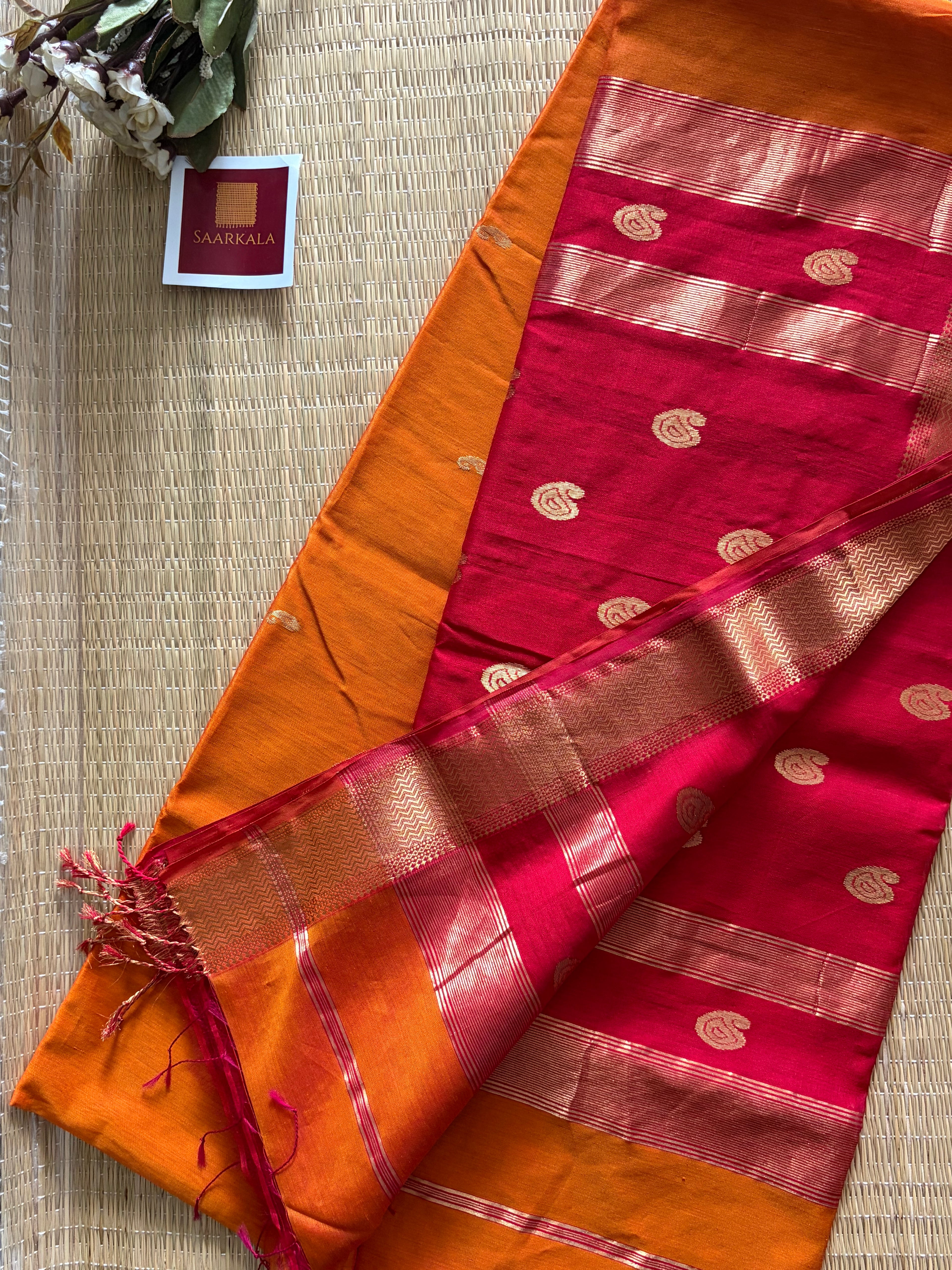 Kairi Buta Mustard Red Maheshwari Handloom Saree