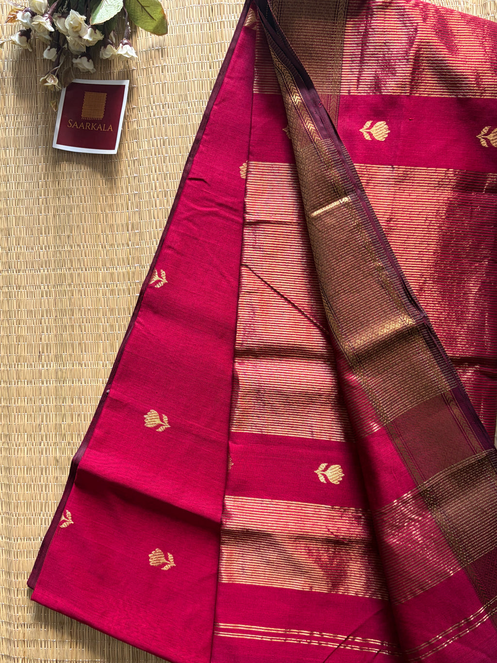 Magenta Dark Pink Maheshwari silk and cotton Lotus Butta Saree