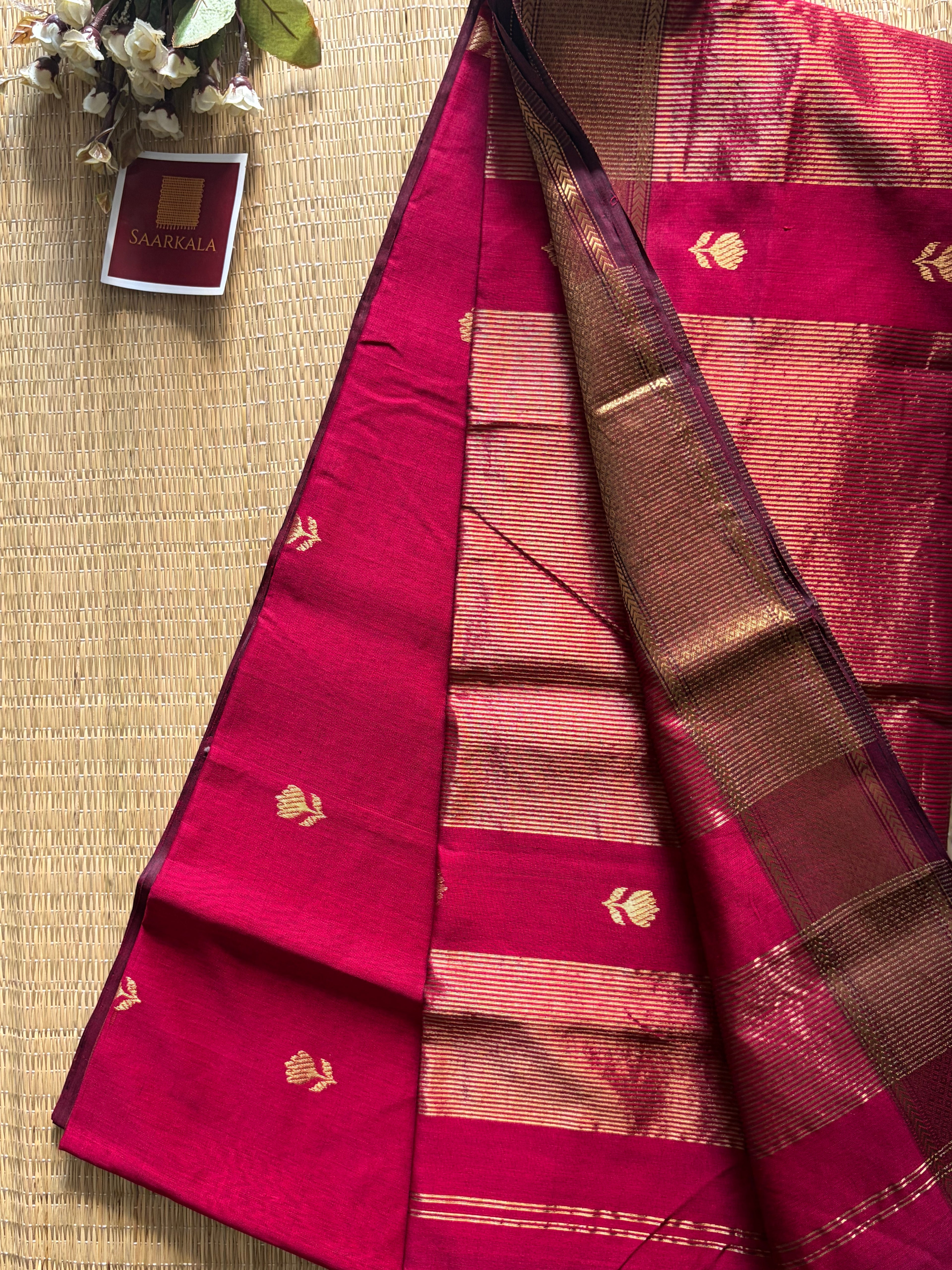 Magenta Dark Pink Maheshwari silk and cotton Lotus Butta Saree