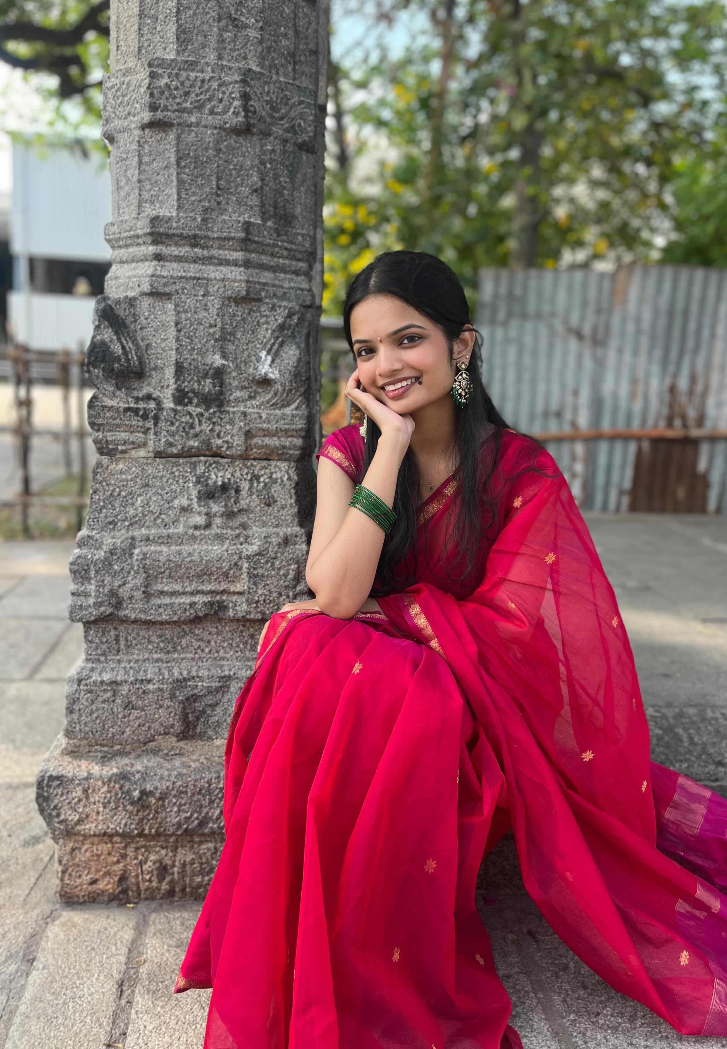 Harshini Gulabi Noor Maheshwari Handloom Saree