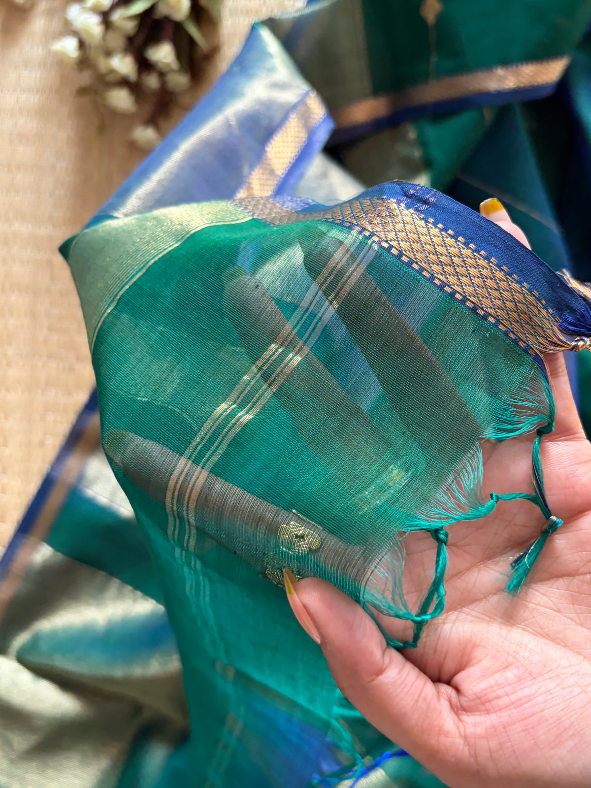 Peacock Green Dual Shaded Maheshwari Handwoven Saree with Gold Zari Border
