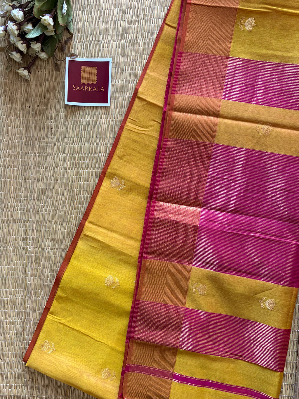 Mustard Gold Maheshwari saree with Lotus Butta Handlom Saree