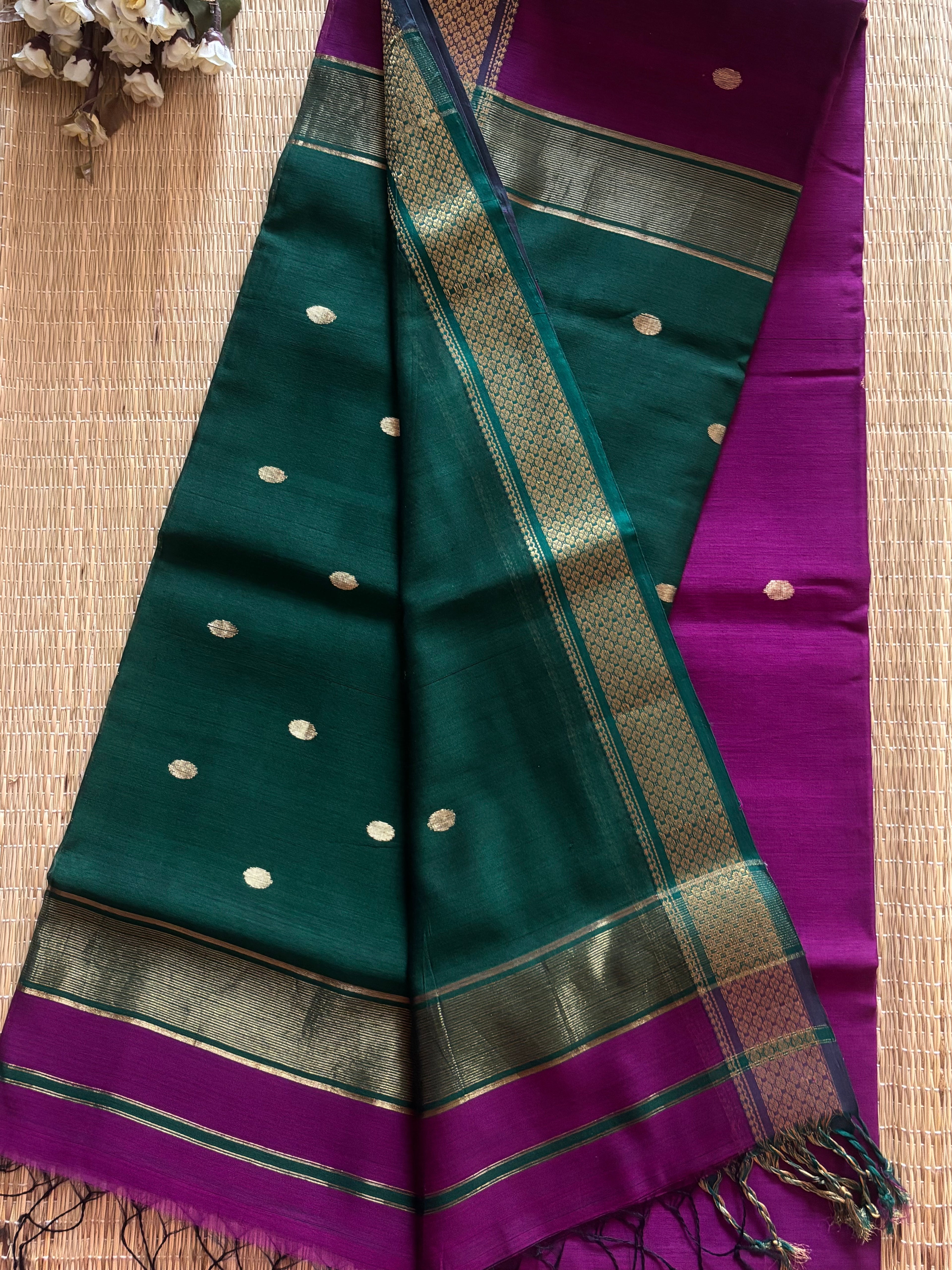 Sikka Green Magenta Maheshwari Handloom Saree