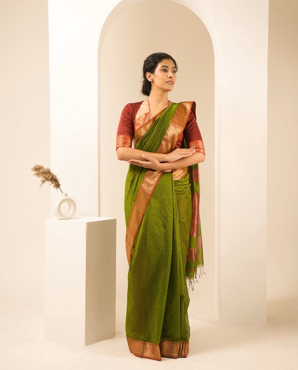 Checks Parrot Green Maheshwari Handloom Saree