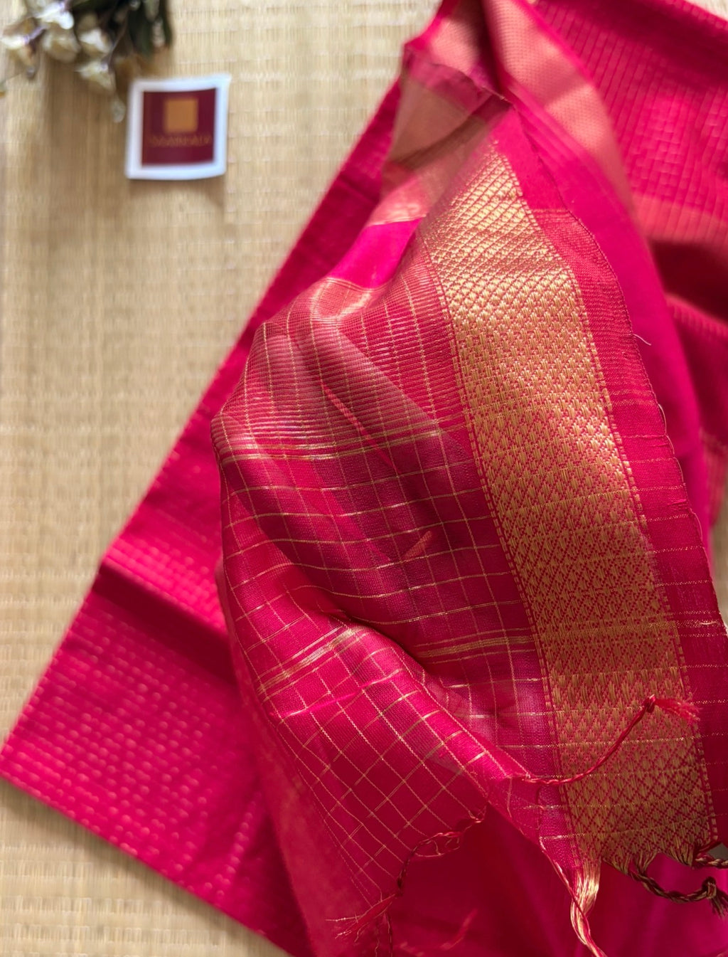 Rani Checked Maheshwari Handwoven Saree with Gold Zari Border
