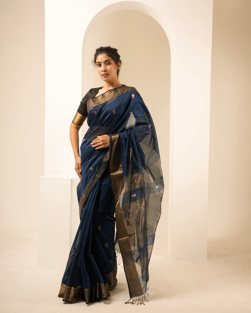 Lotus Rama Blue Maheshwari Handloom Saree