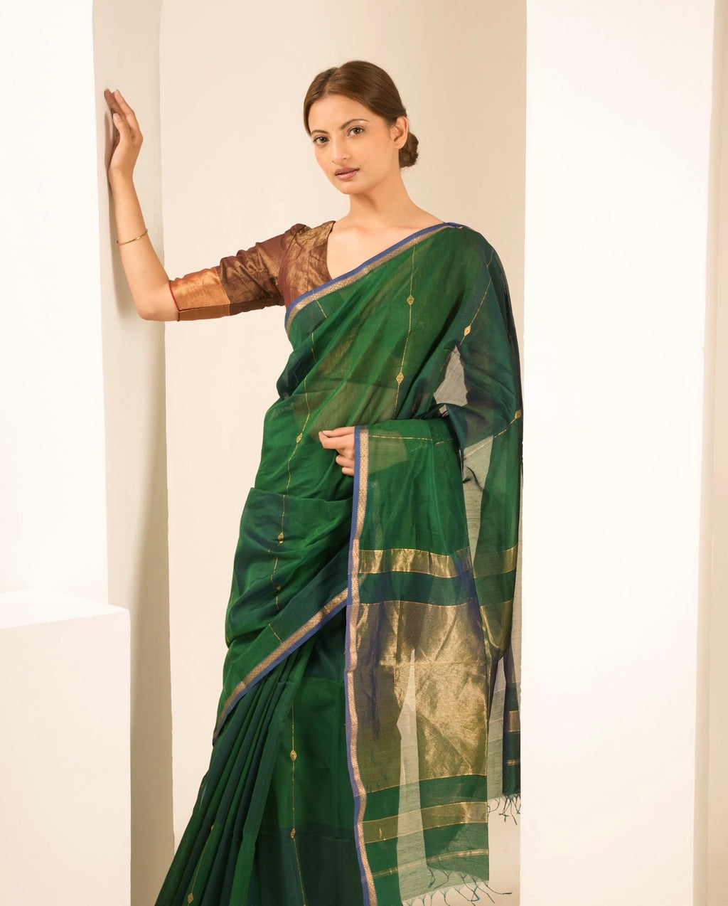 Dual Shaded Green Maheshwari Handloom Saree