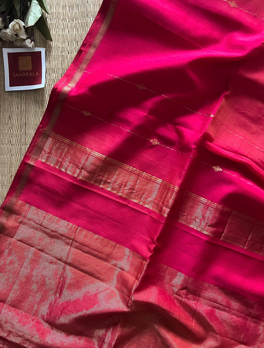 Noori Pink Shaded Maheshwari Silk & Cotton Pure Handloom Saree