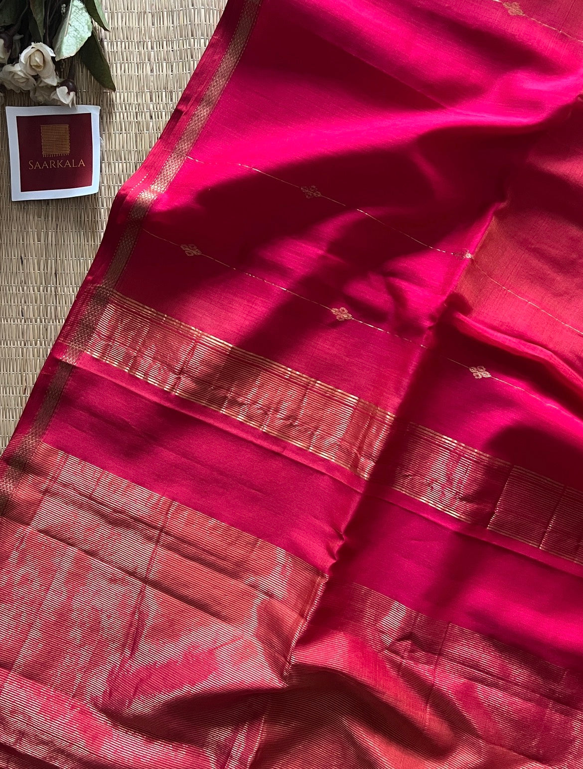 Noori Pink Shaded Maheshwari Silk & Cotton Pure Handloom Saree