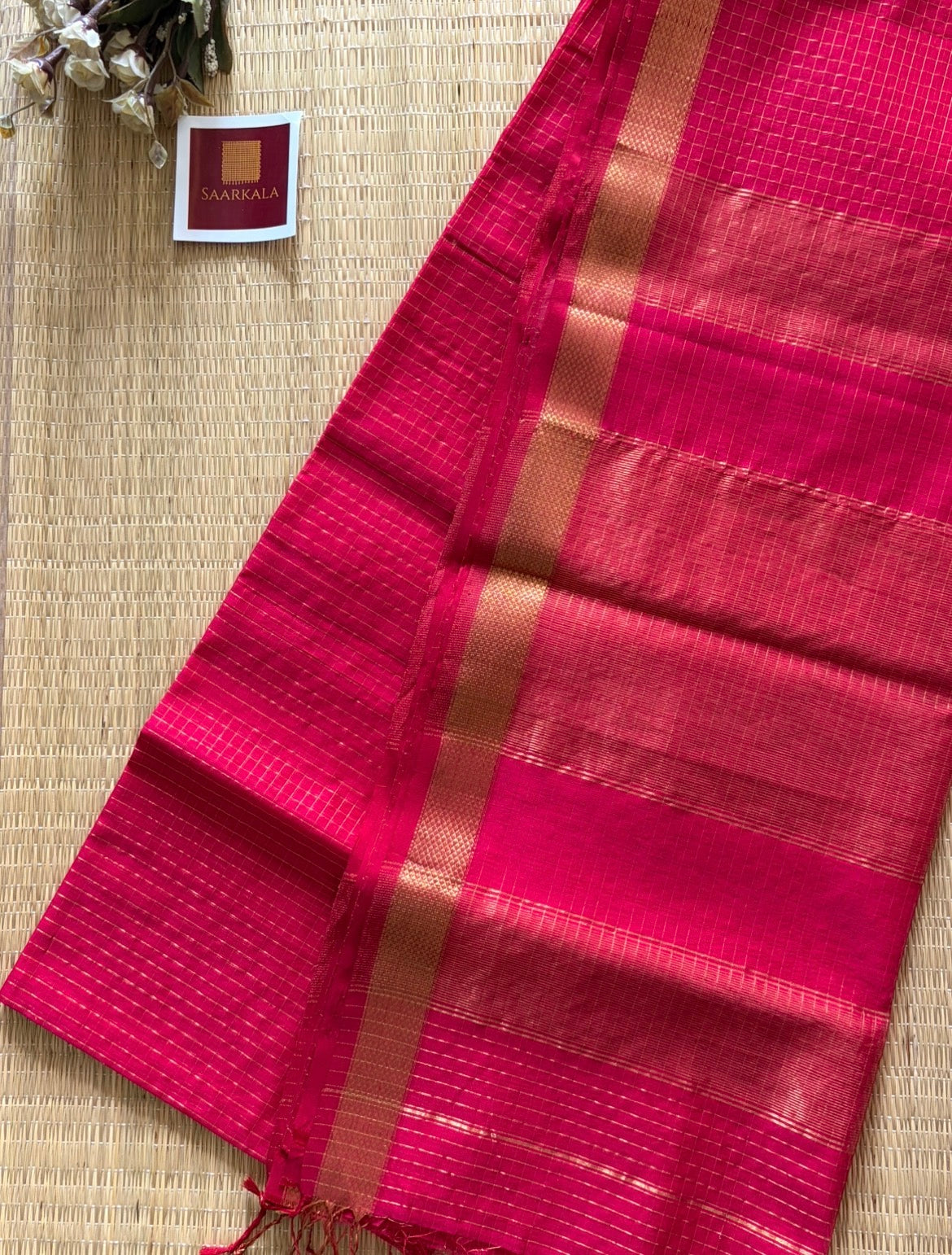 Rani Checked Maheshwari Handwoven Saree with Gold Zari Border