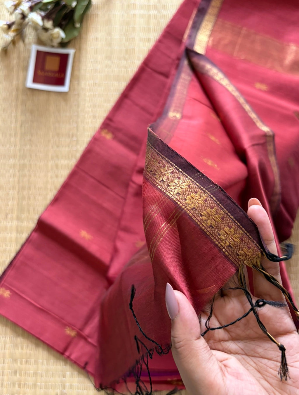 Wine Pink Maheshwari Handwoven Saree with Gold Zari Border