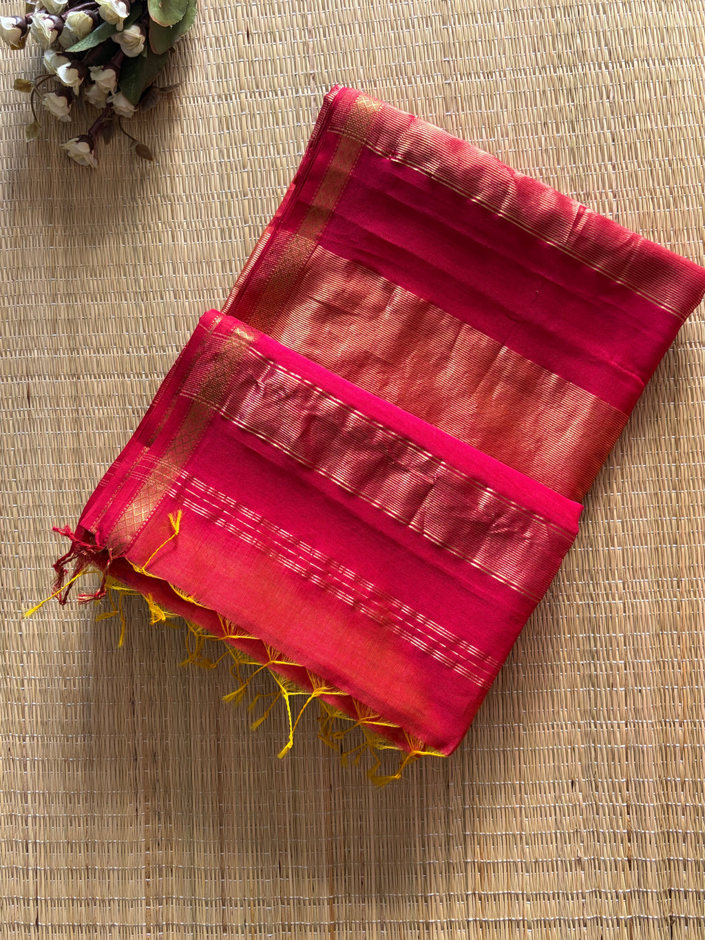 Satrani Dual shaded Maheshwari Handloom Saree