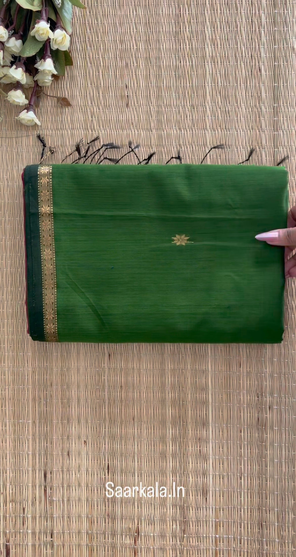 Green Pink Chameli Maheshwari Handloom Silk Cotton Saree