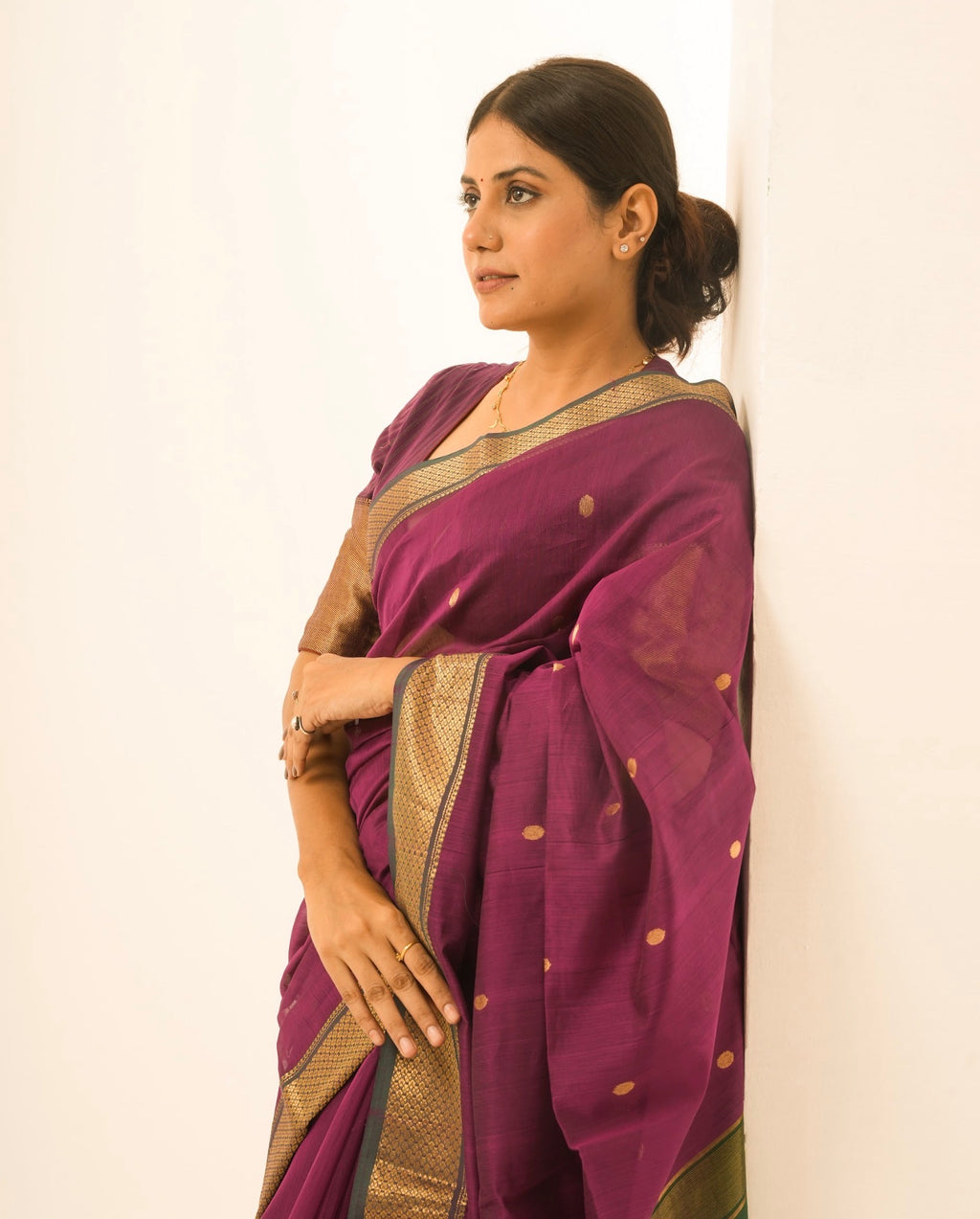 Sikka Magenta Green Maheshwari Handloom Saree
